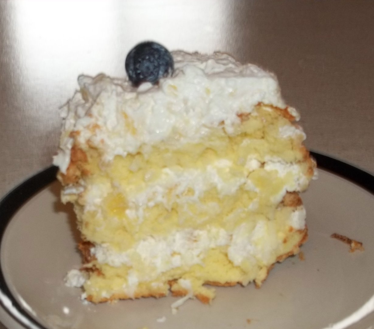 Triple layer tropical angel food cake, Recipe Petitchef