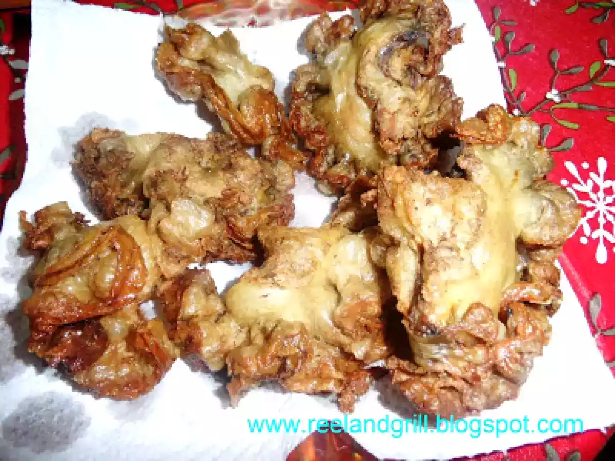 Tsitsaron or Chicharon Bulaklak (Deep Fried Pork Mesentery) - photo 3