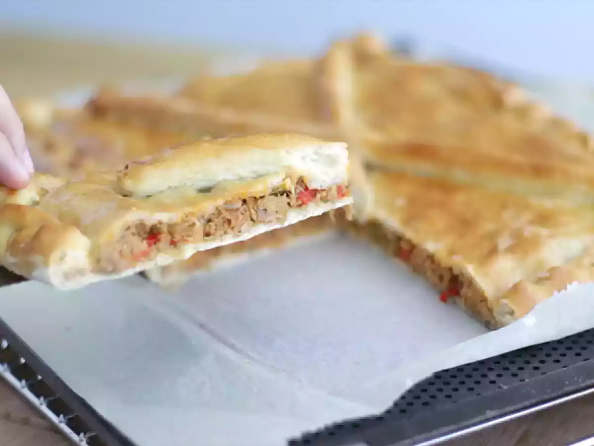 Tuna empanada - video recipe !