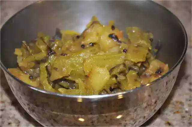 Ridge gourd peels curry recipe