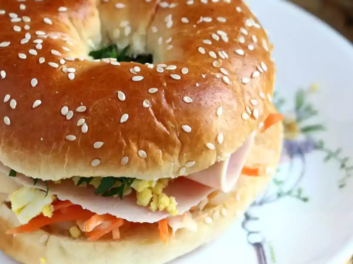 Turkey, coleslaw, and hard-boiled egg bagel sandwich - photo 3