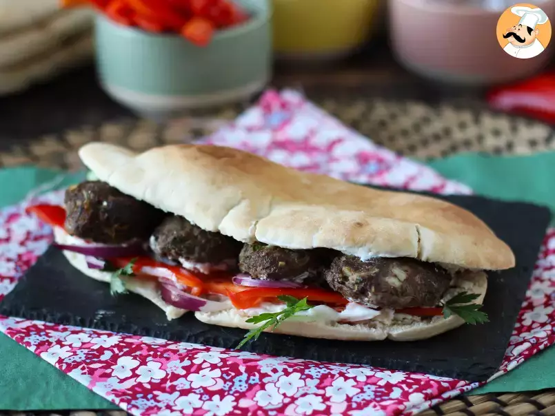 Turkish Köfte meatball sandwiches in kebab bread, photo 1