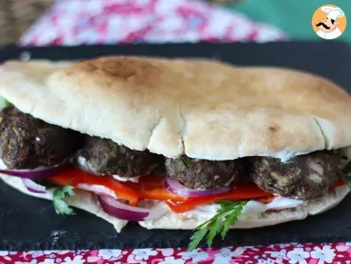 Turkish Köfte meatball sandwiches in kebab bread, photo 3