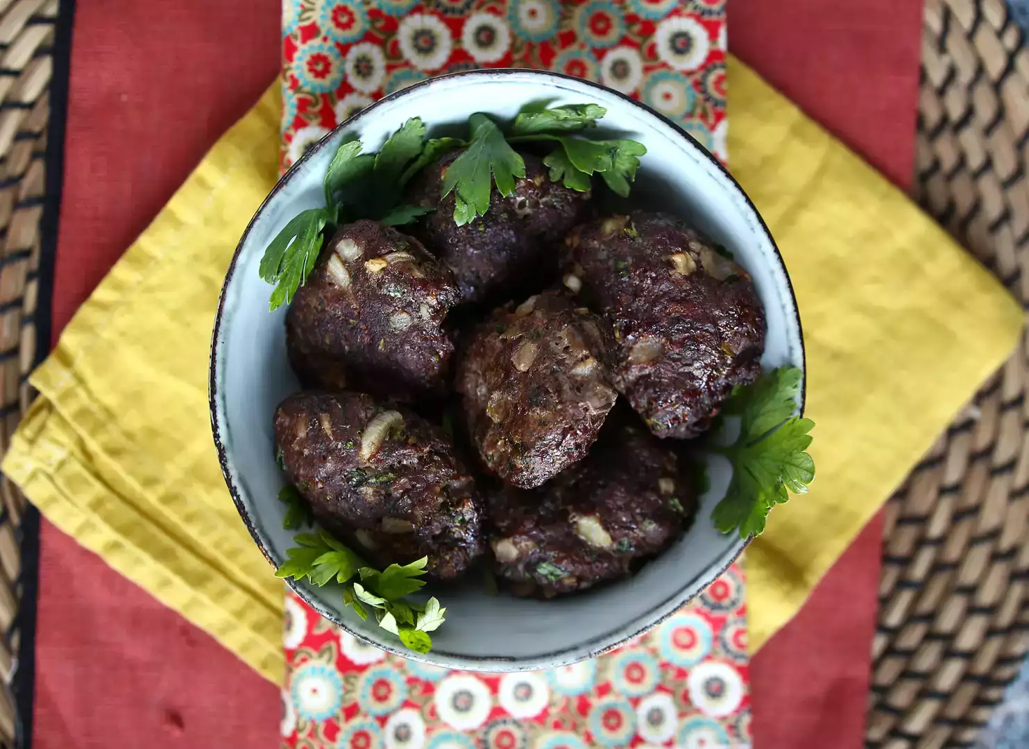 Recipe for köfte: Turkish meatballs