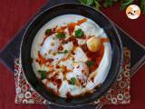 Turkish-style eggs on a yogurt base with spicy oil - çilbir, photo 3