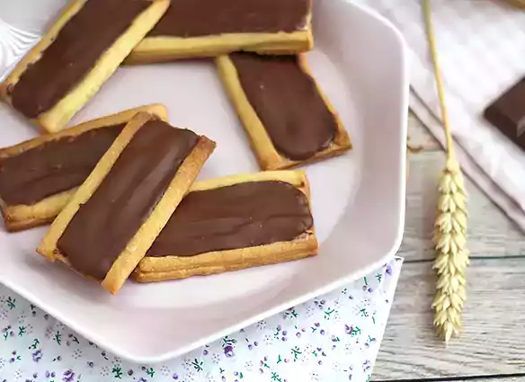 Twix caramel and chocolate cookie recipe