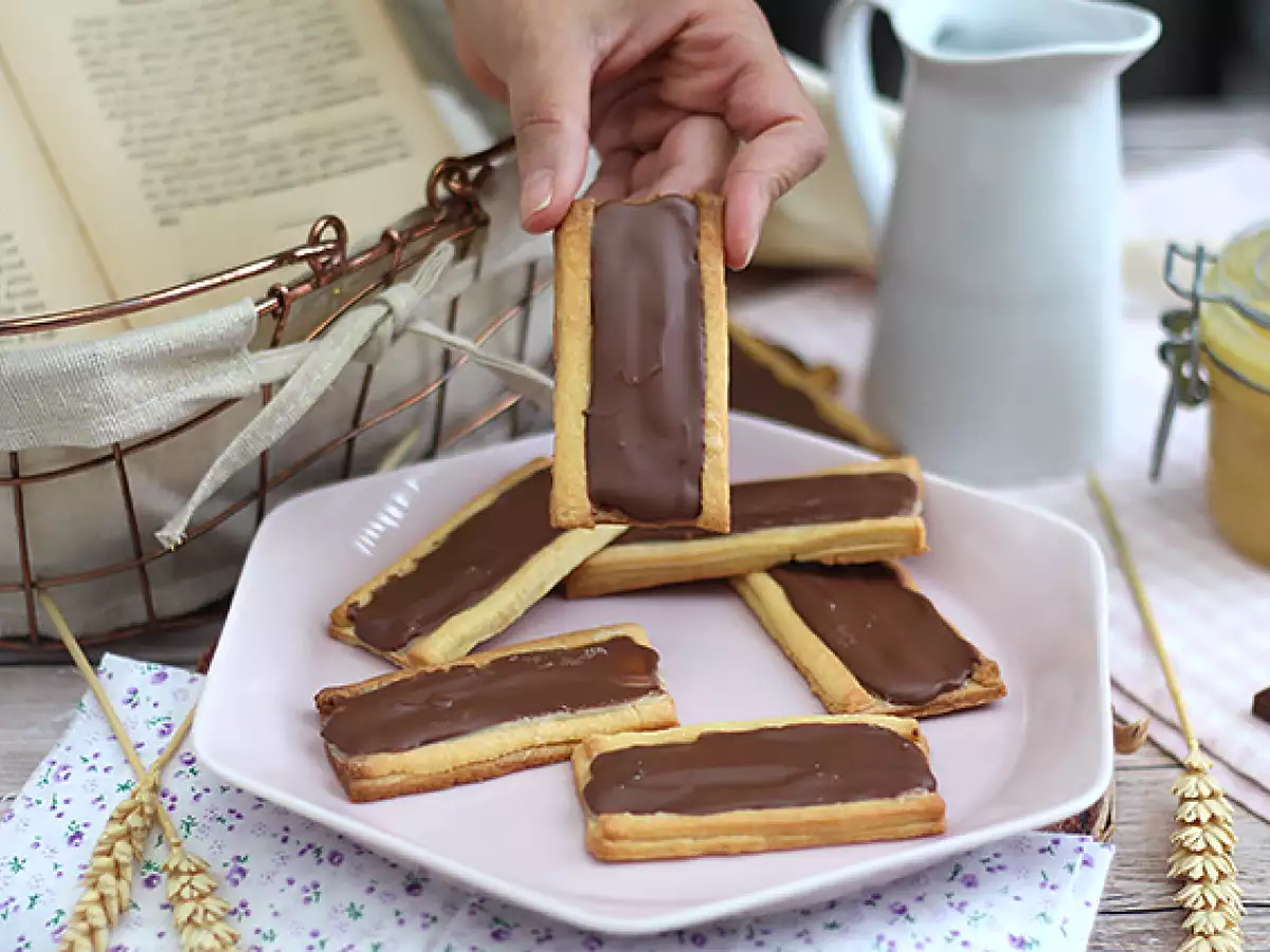 Twix cookies with caramel and milk chocolate - photo 3