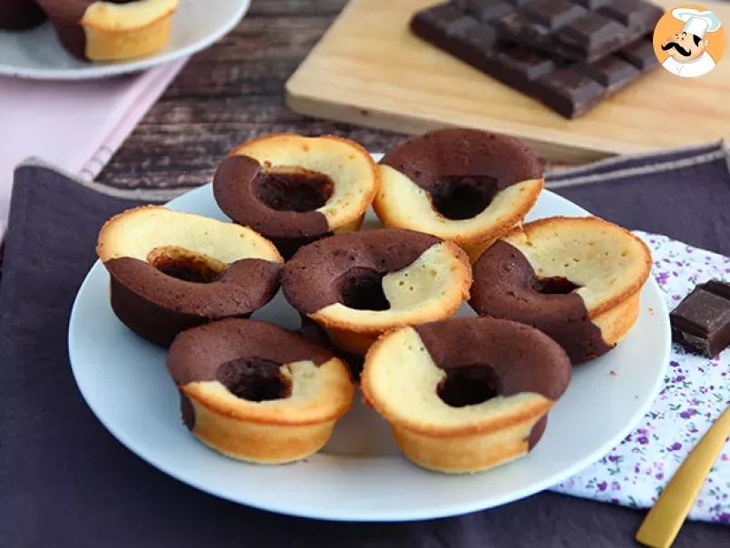 Two-tone muffins, chocolate, vanilla and chocolate core, photo 3
