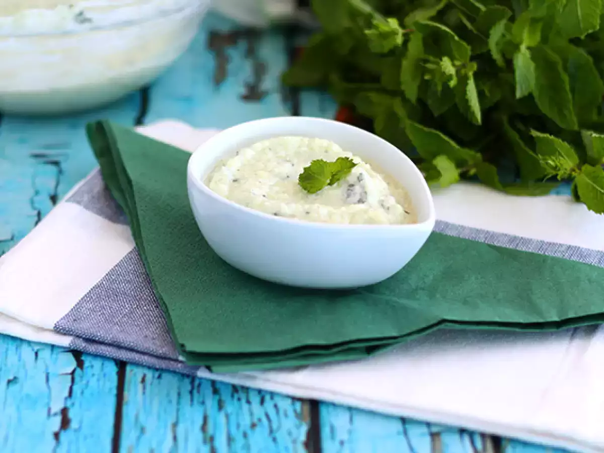 Tzatziki, the Greek cucumber and yogurt sauce