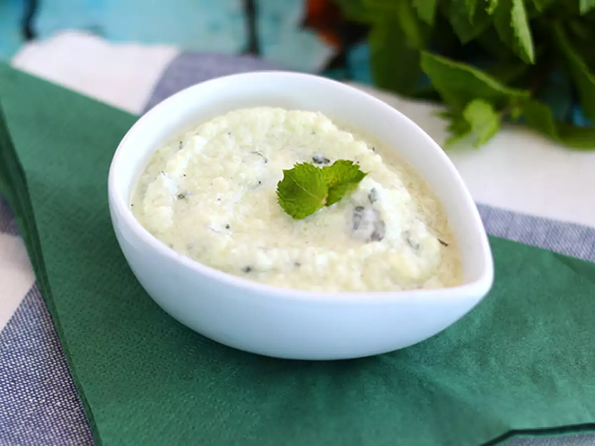 Tzatziki, the Greek cucumber and yogurt sauce - photo 2