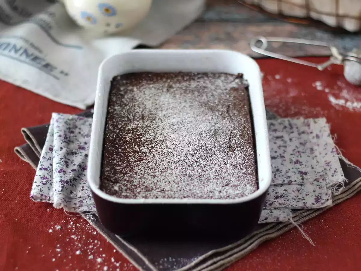 Ultra-gooey chocolate and chestnut cream cake with just 4 ingredients - photo 6