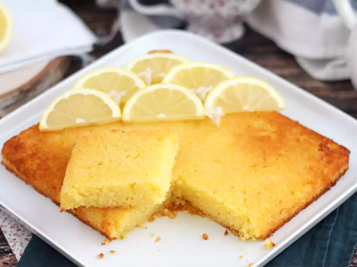 Unfailing lemon cake