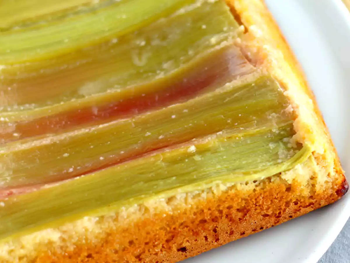 Upside-down rhubarb cake - photo 2
