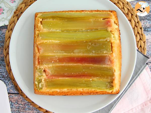 Upside-down rhubarb cake