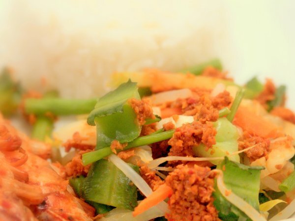 Urap-urap - Indonesian Blanched Vegetables with Spicy Grated Coconut