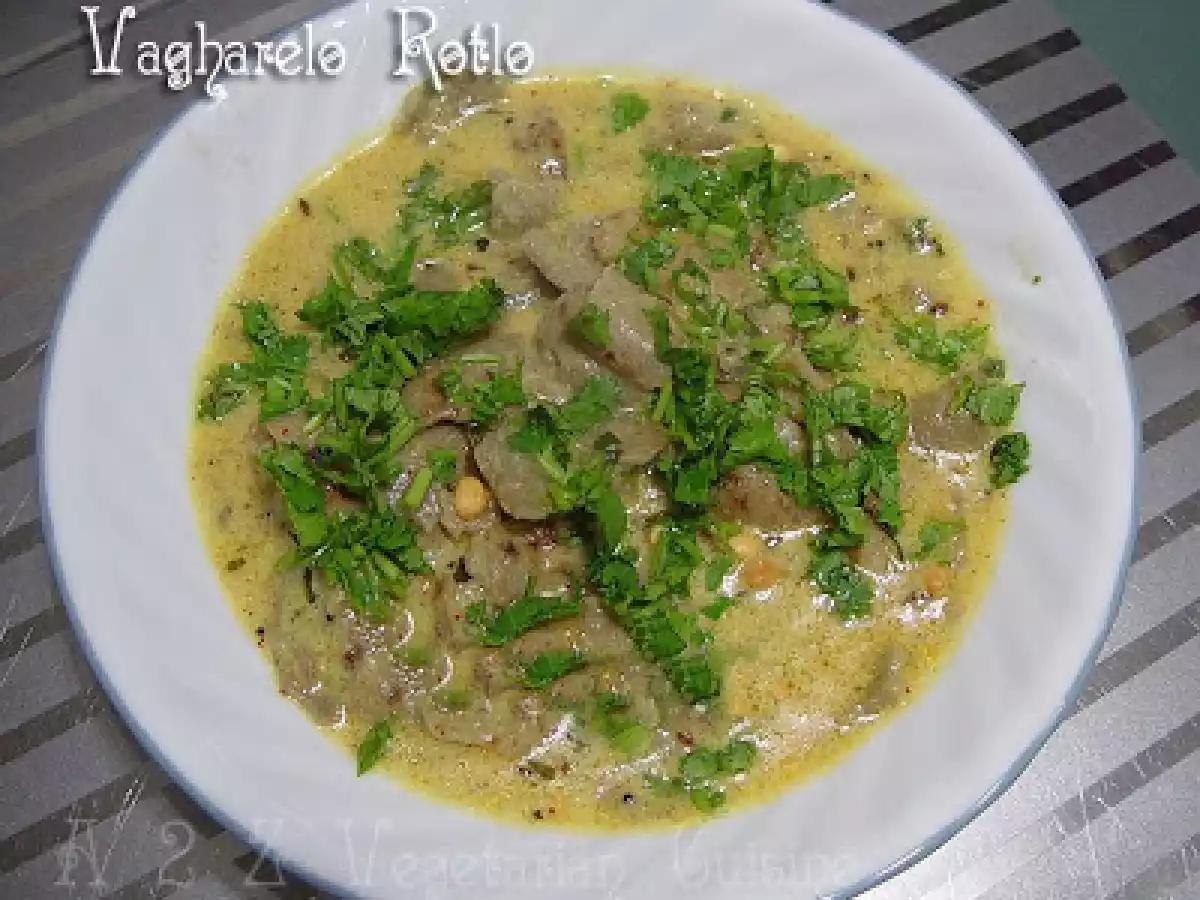 Vagharelo Rotlo ( Millet Flour Flat Bread Strips in Yogurt Sauce) & An Award
