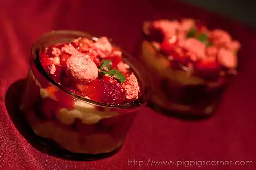 Strawberries & creme patissiere recipe for valentine's day
