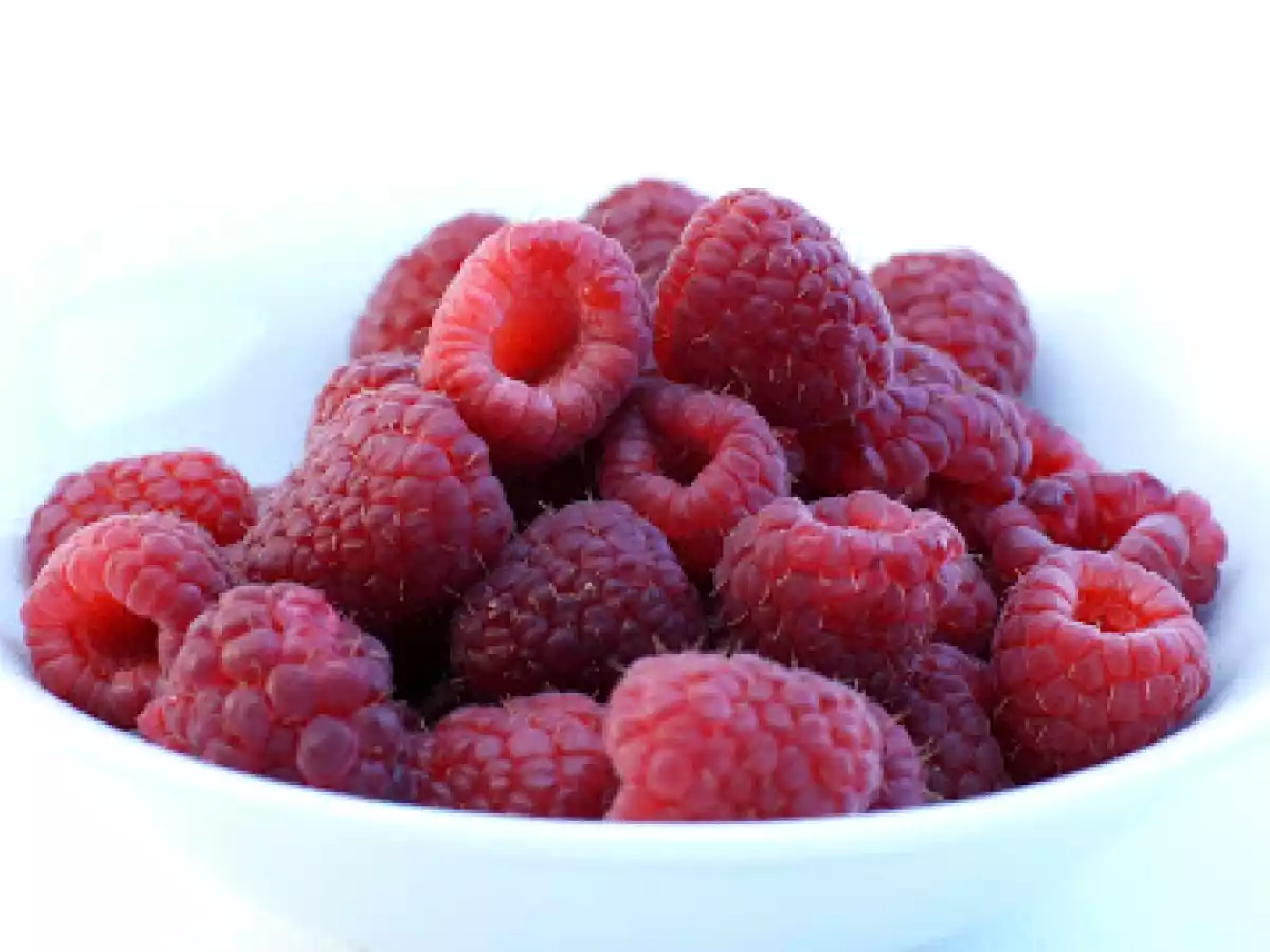Vanilla Cream Cheese Panna Cotta w/Raspberry Sauce - photo 4