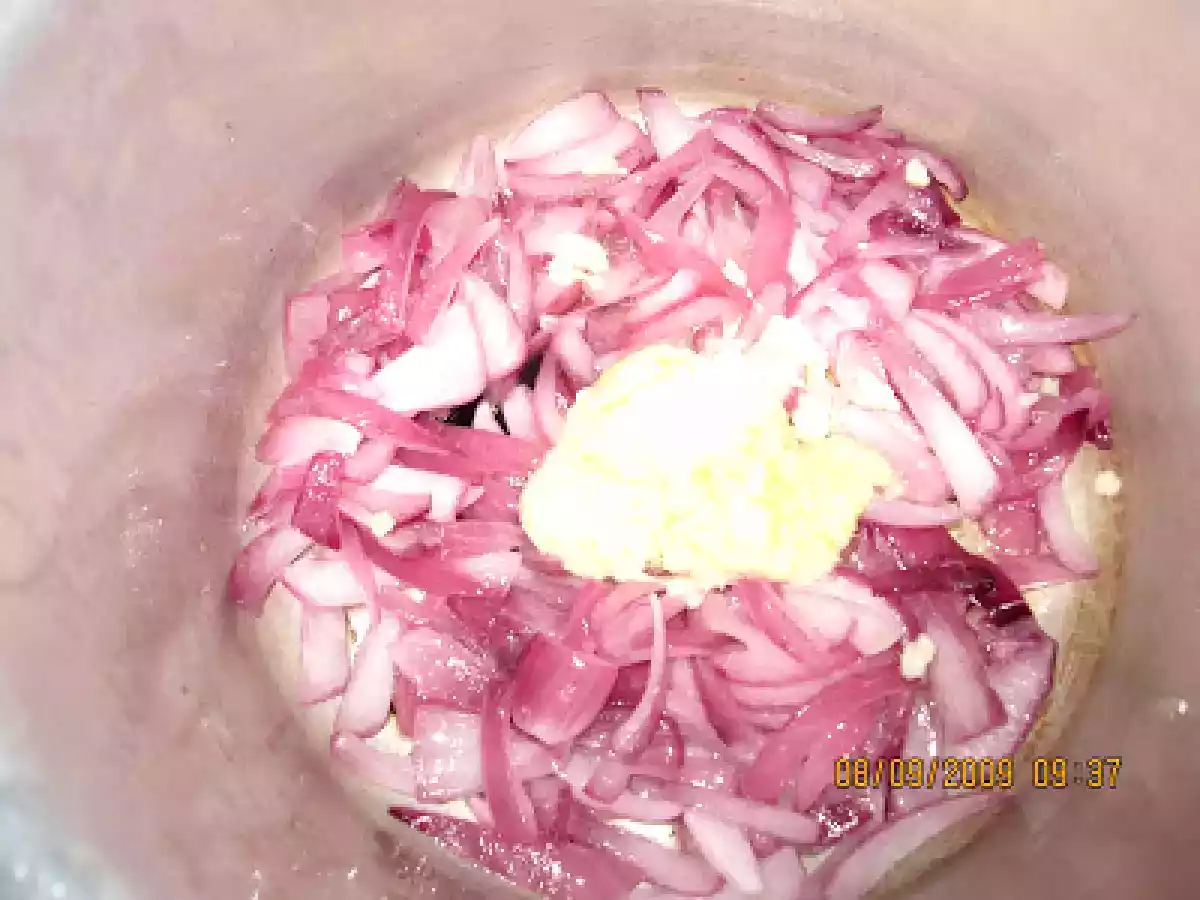 Varutharacha Mutton Kulambu - photo 5