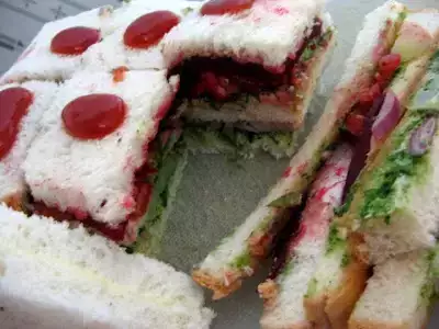 Mumbai street style veg sandwich recipe: quick and tasty