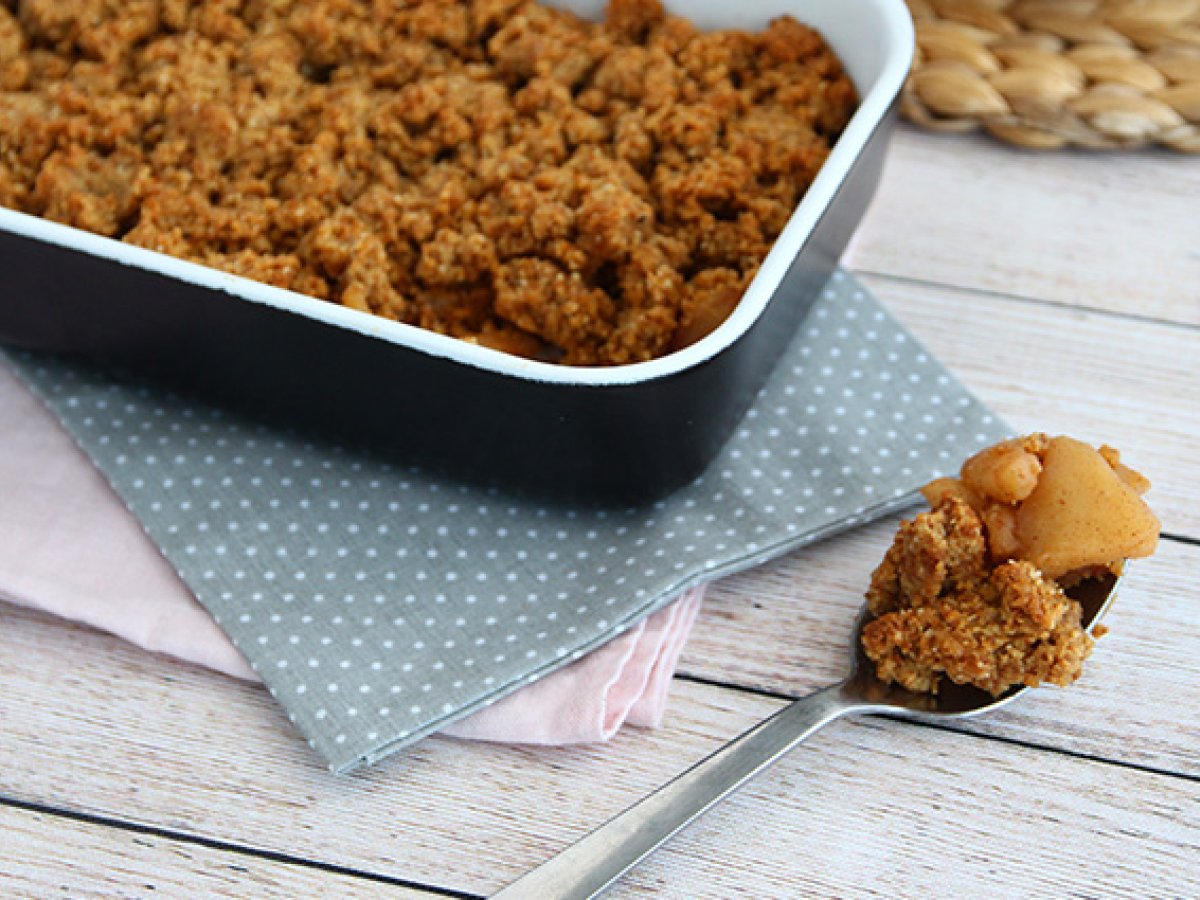 Vegan and gluten free apple crumble - photo 2