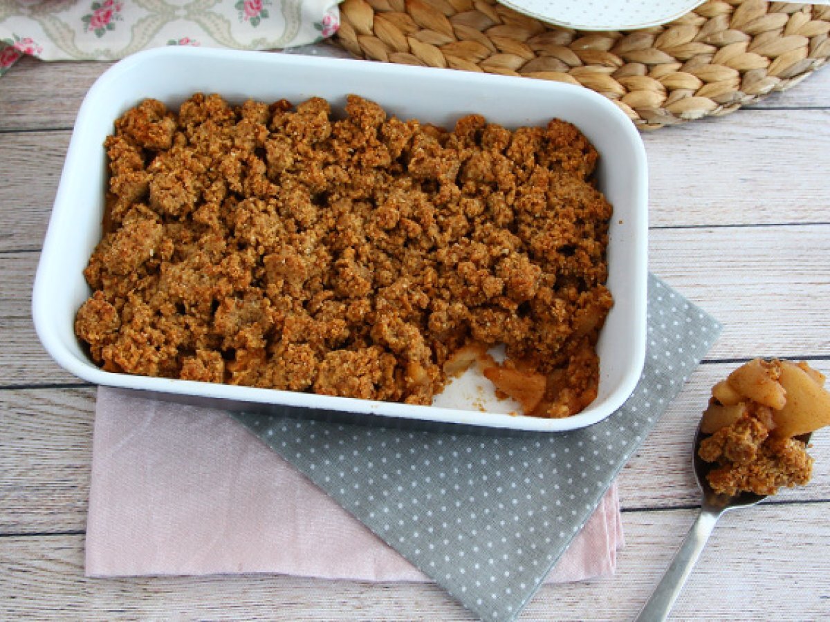 Vegan and gluten free apple crumble - photo 4