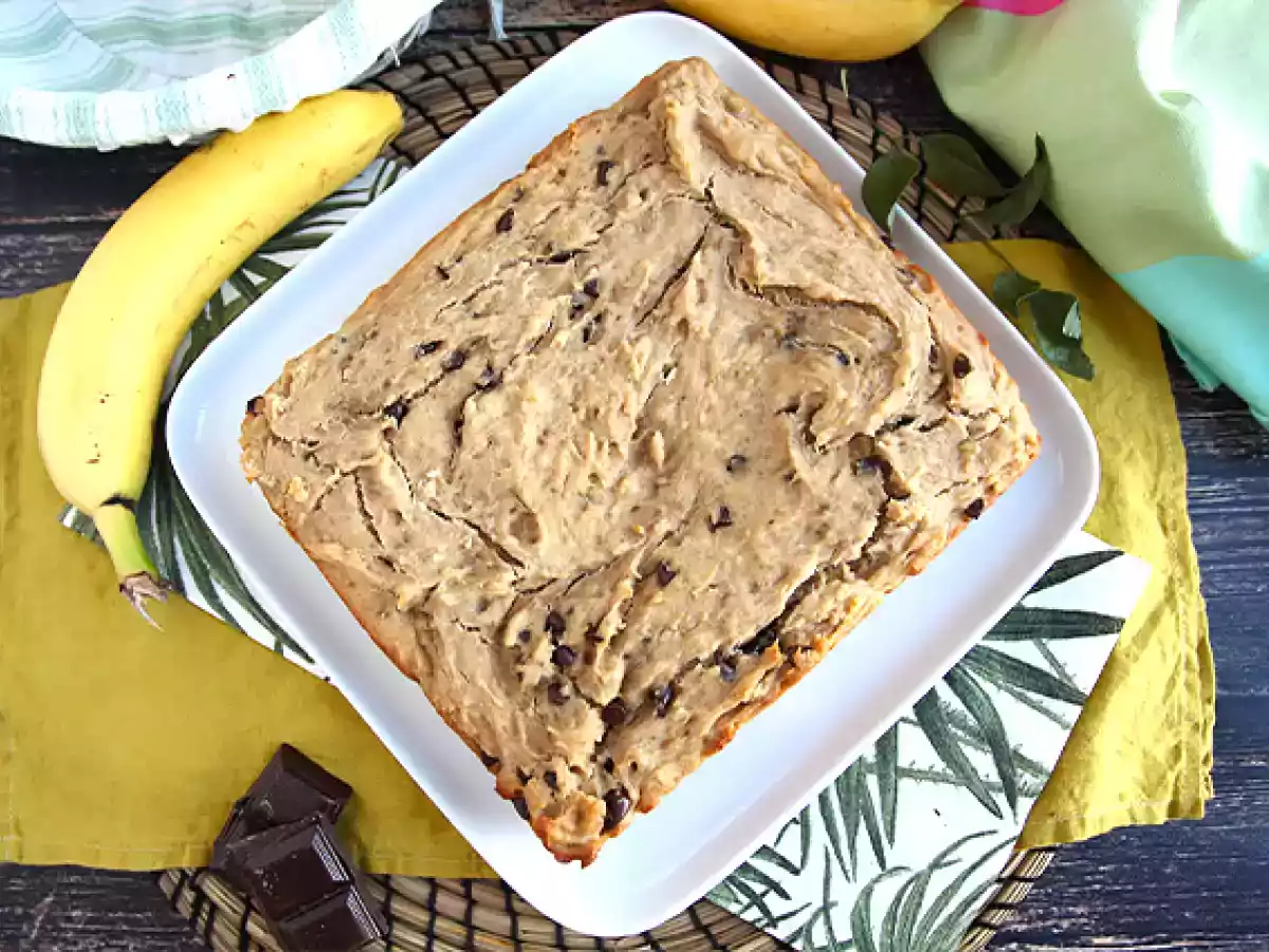 Vegan and gluten-free banana bread with chocolate chips - photo 3