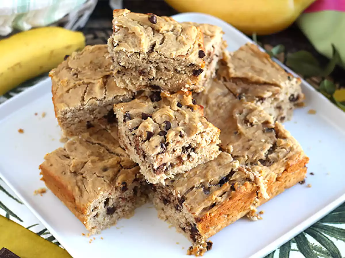Vegan and gluten-free banana bread with chocolate chips - photo 4