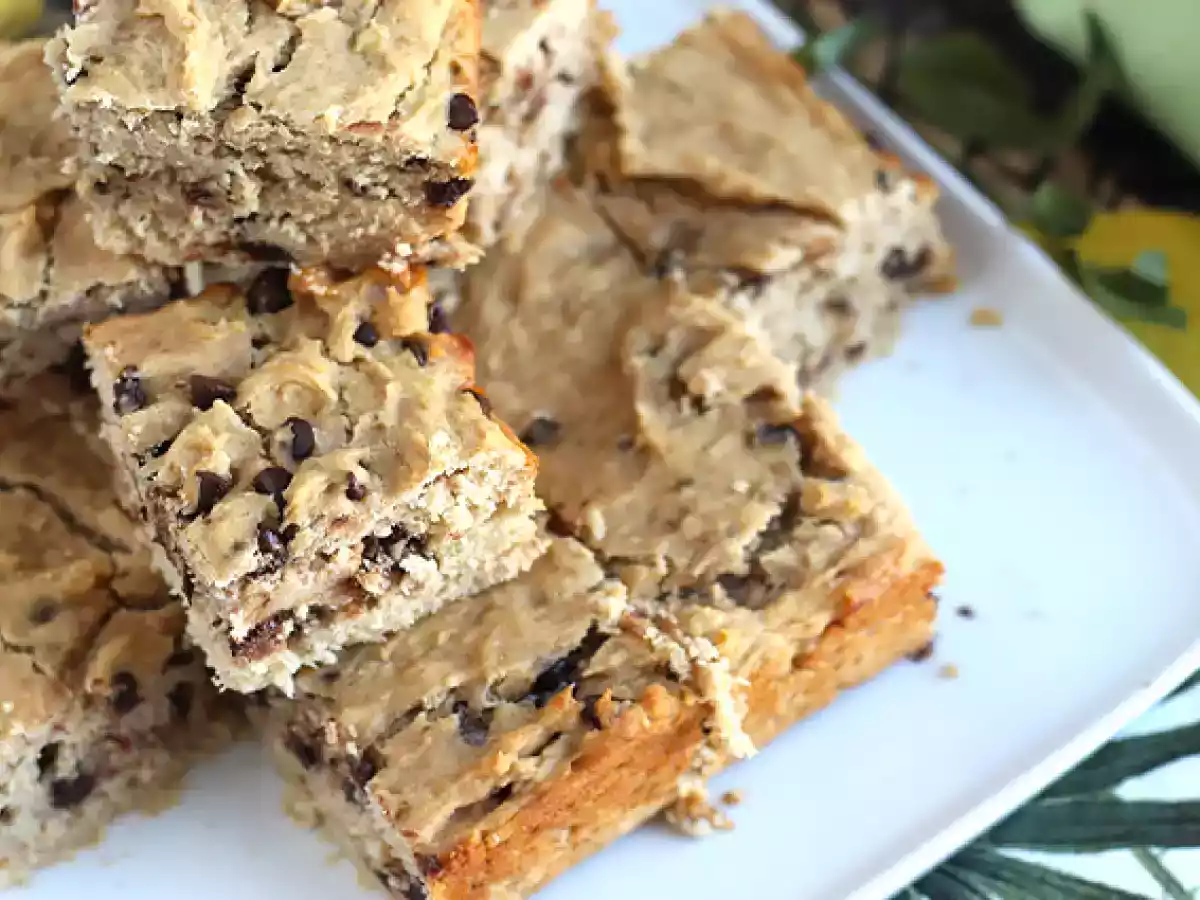 Vegan and gluten-free banana bread with chocolate chips - photo 5
