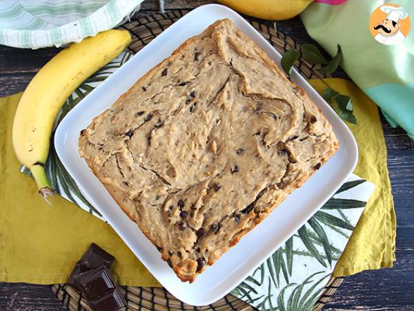 Vegan and gluten-free banana bread with chocolate chips - photo 3