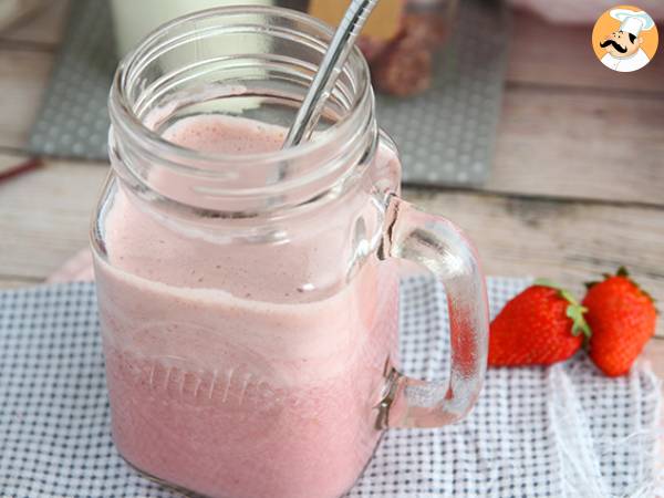 Vegan berry milkshake - photo 2