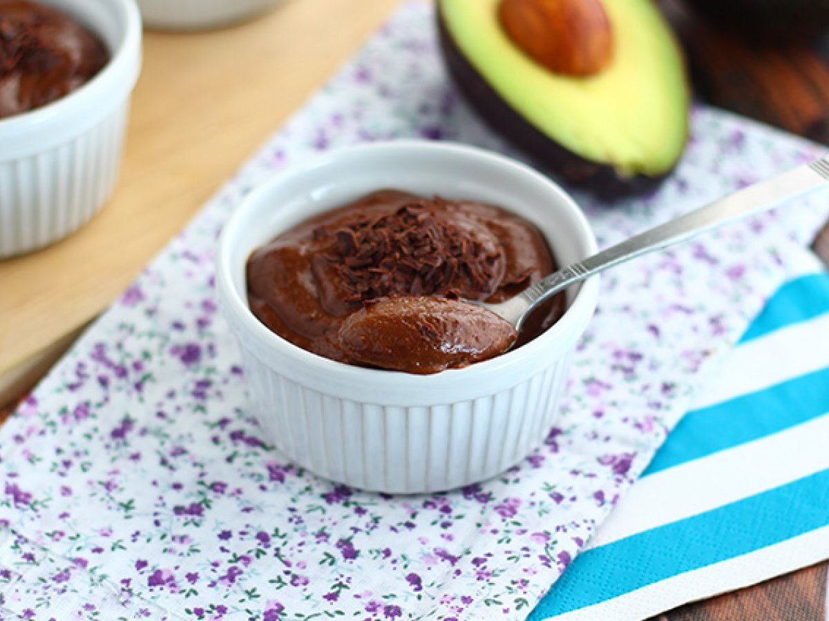 Vegan chocolate custard with avocado - photo 3