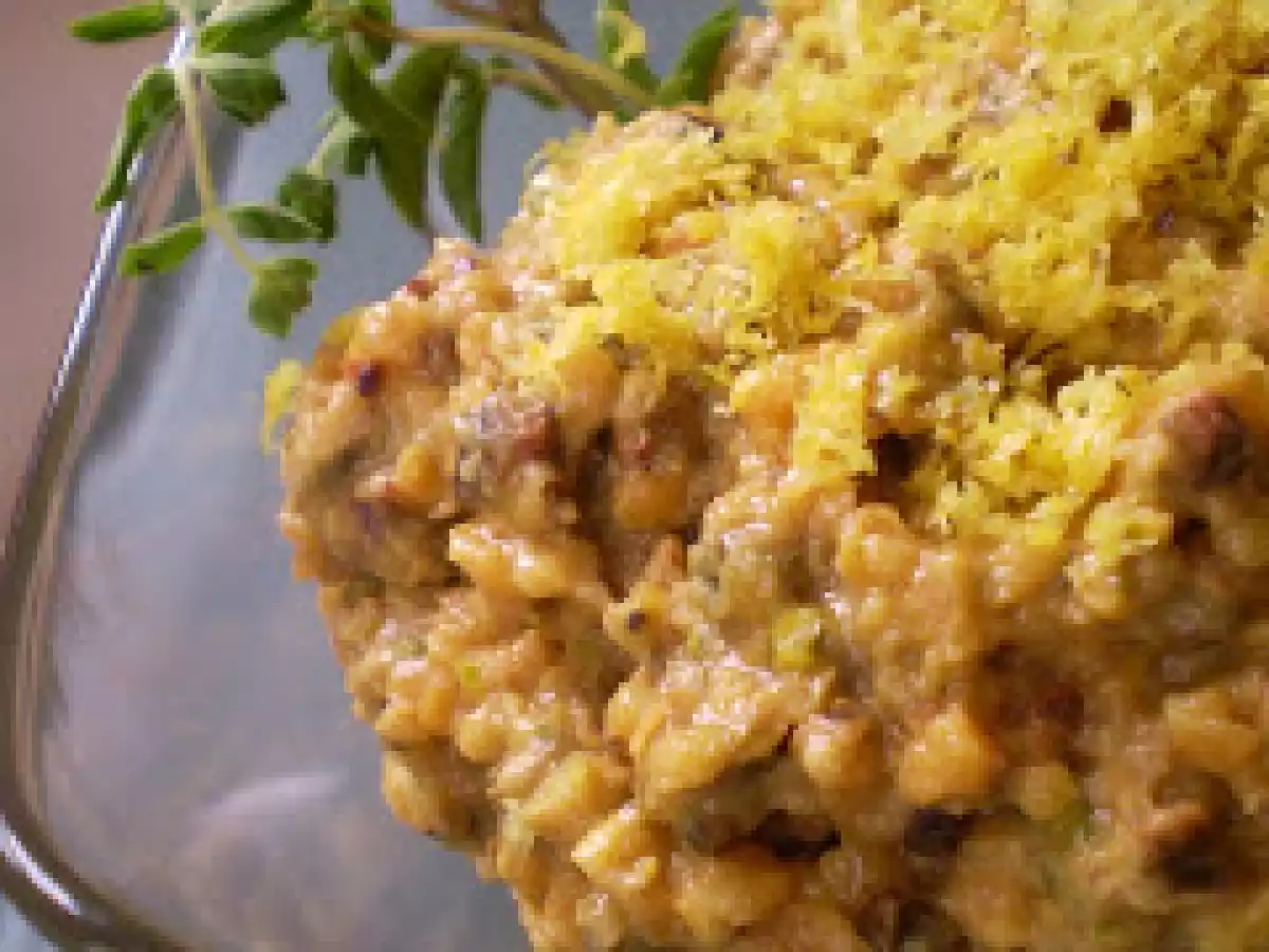 Vegan Red Lentil and Pistachio Spread