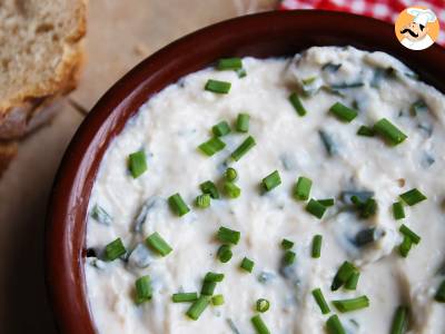 Vegan soy-based cheese with garlic and herbs - photo 3