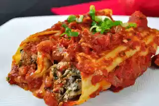 Vegan spinach manicotti