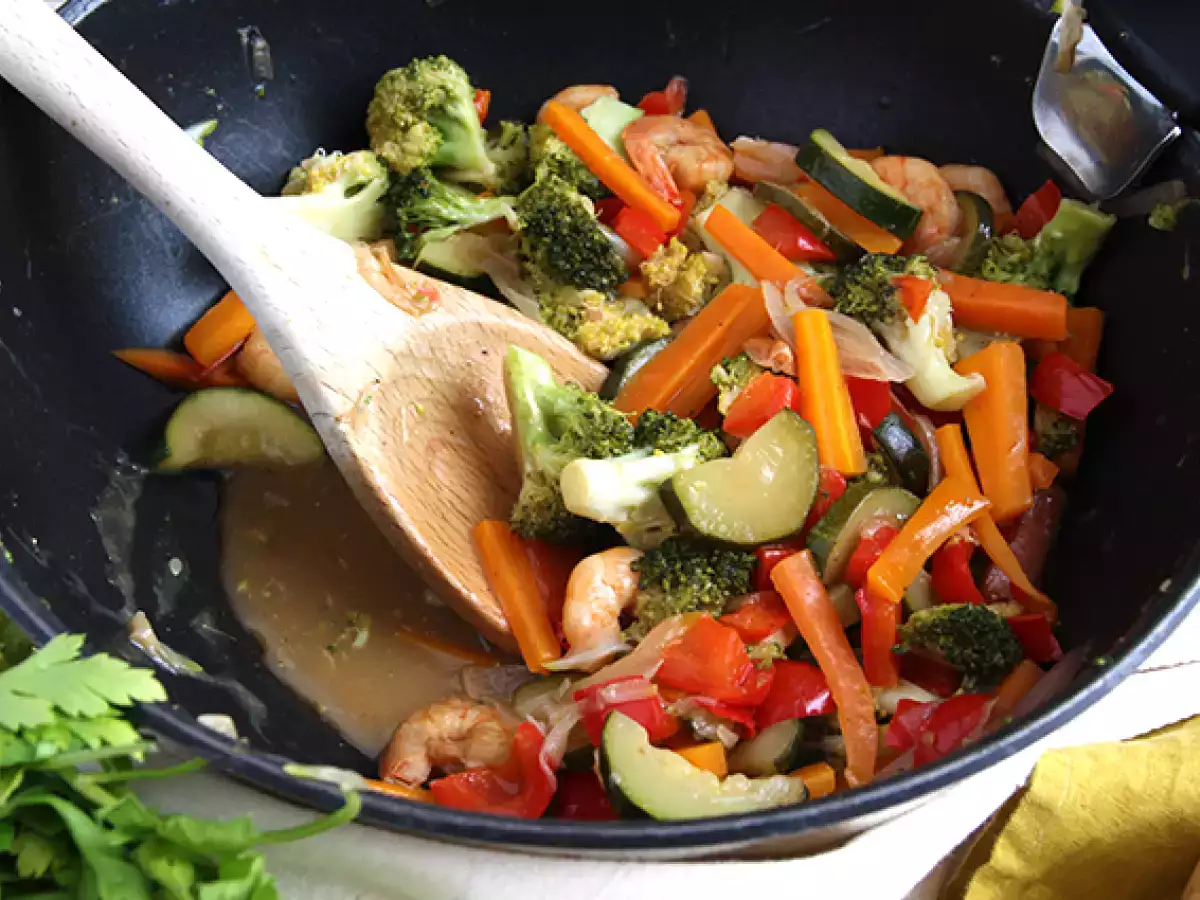 Vegetable and shrimp wok - photo 3