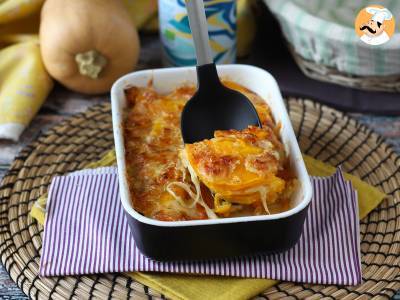 Vegetarian gratin with butternut squash, parmesan and mozzarella - Pumpkin parmigiana