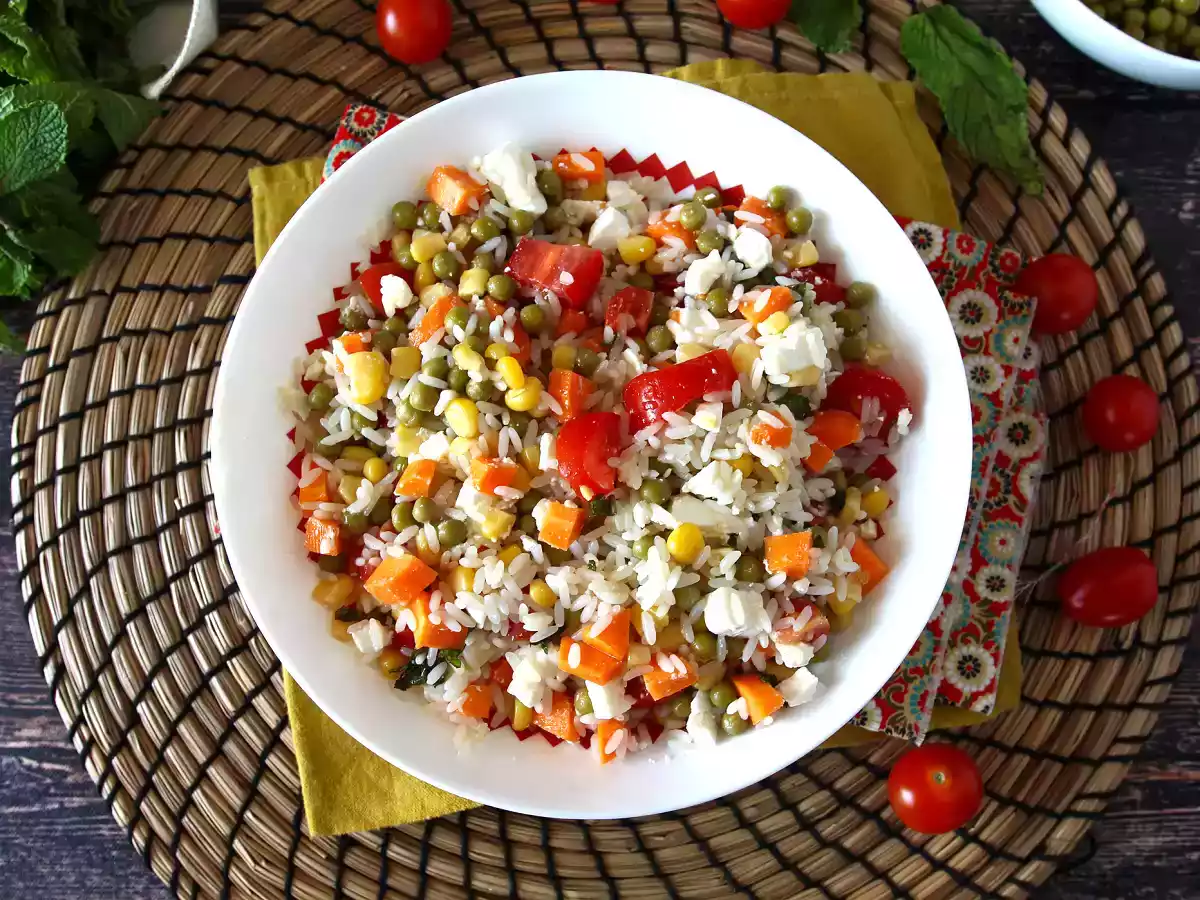 Vegetarian rice salad: feta, corn, carrots, peas, cherry tomatoes and mint - photo 2