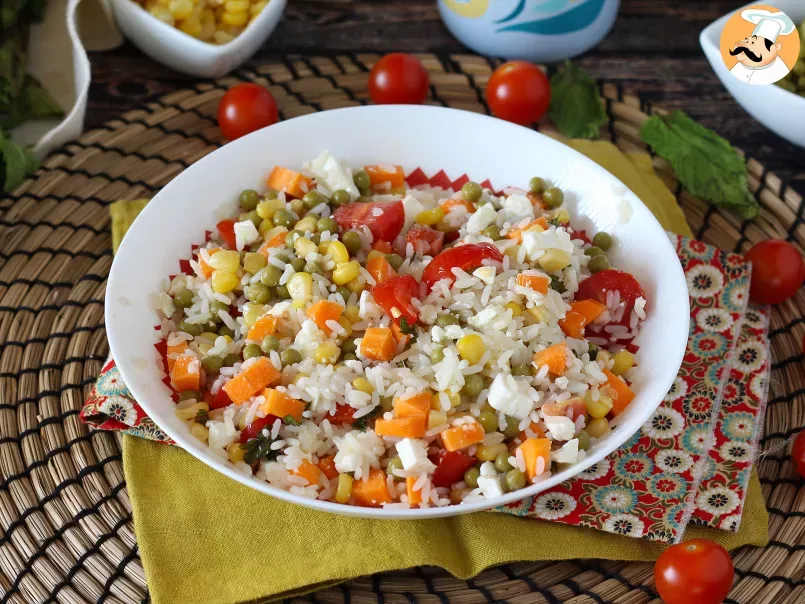 Vegetarian rice salad: feta, corn, carrots, peas, cherry tomatoes and mint, photo 3