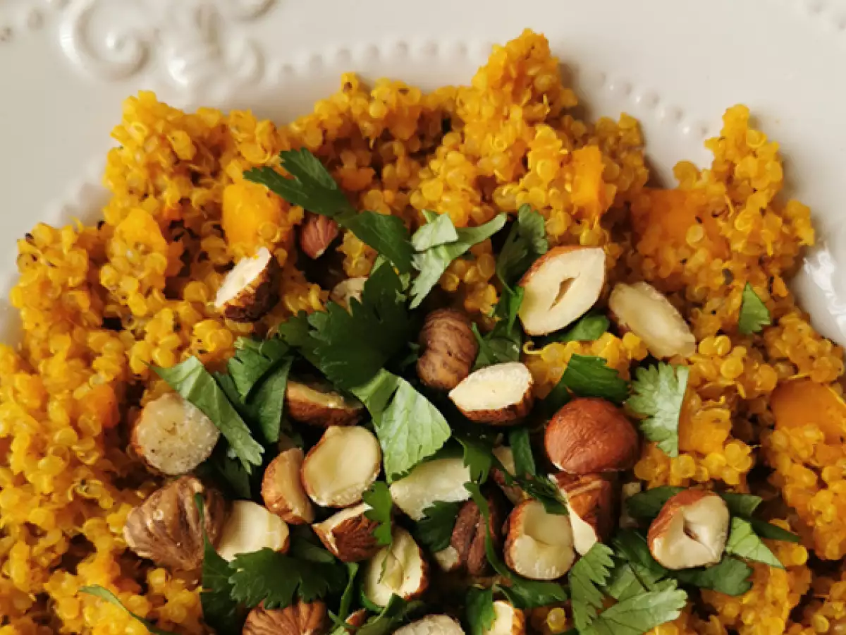 Vegetarian risotto with quinoa, butternut squash, hazelnuts and coriander - Quinotto - photo 3