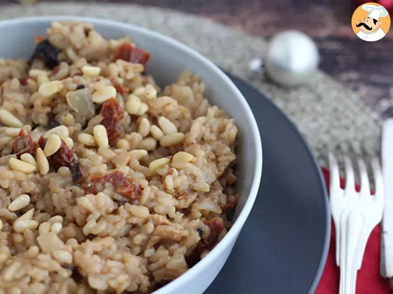 Vegetarian risotto with sun-dried tomatoes and mushrooms - photo 4