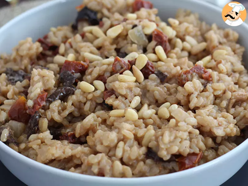 Vegetarian risotto with sun-dried tomatoes and mushrooms - photo 5
