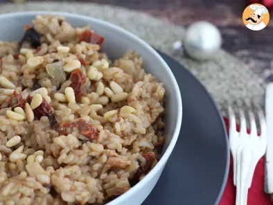 Vegetarian risotto with sun-dried tomatoes and mushrooms - photo 4