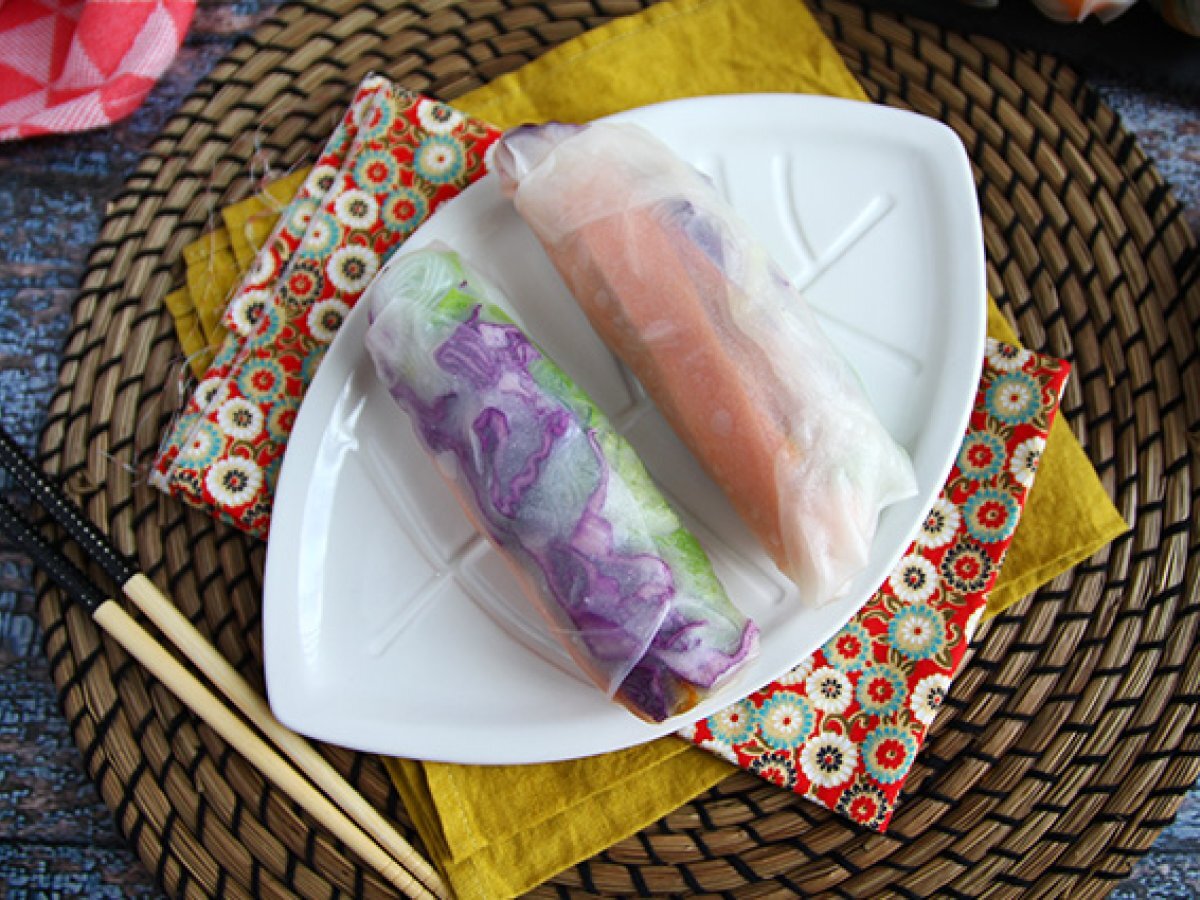 Vegetarian spring rolls - red cabbage and sweet potato