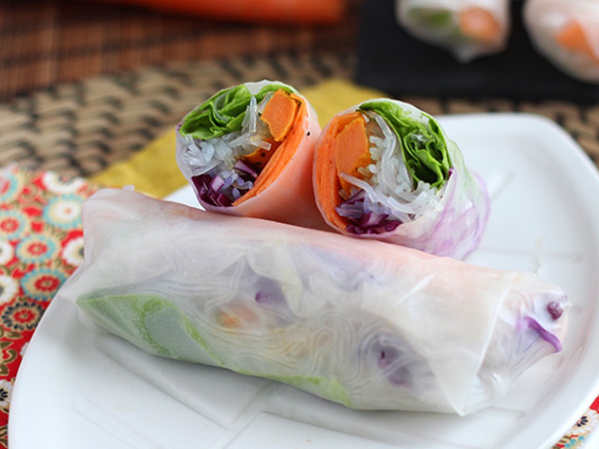 Vegetarian spring rolls - red cabbage and sweet potato - photo 3