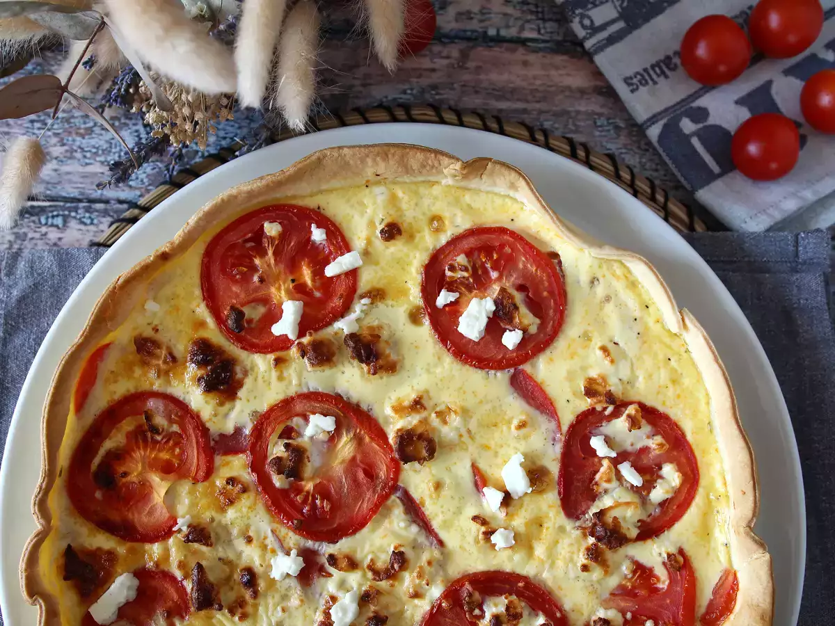 Vegetarian tomato and feta quiche, perfect for taking on a picnic! - photo 5