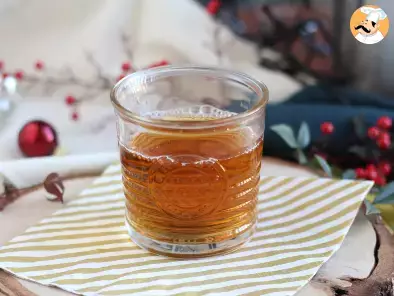 Wassail, the spicy Christmas cocktail