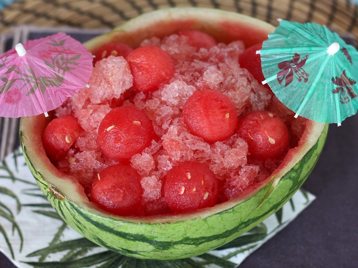 Watermelon frozé, the best summer cocktail ! - photo 2