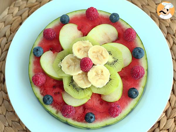 Watermelon pizza: a refreshing fruit delight - photo 2