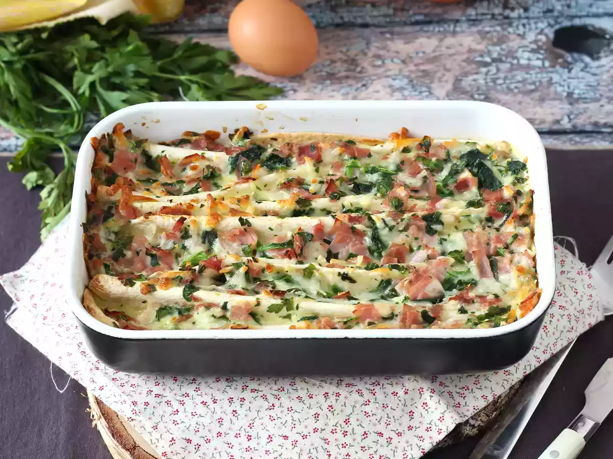 What to do with tortillas? ham, spinach and mozzarella crinkle cake
